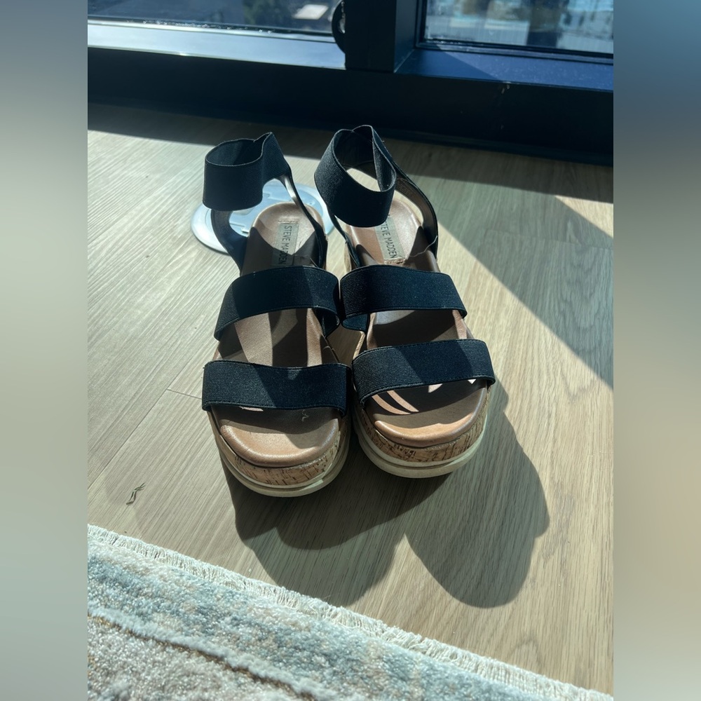 Steve Madden Bandi Sandal Size 8